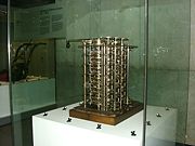 Erste Differenzmaschine von Charles Babbage von 1832 im Londoner Science Museum.