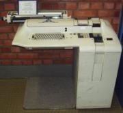 Olivetti Programma 203programmierbare Schreibmaschine mit Textschreibwerk TEKNE