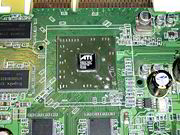 R300-GPU einer ATI Radeon 9500