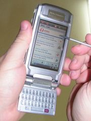 Smartphone mit Tastatur Sony Ericsson P910i