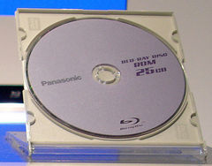 Blu-ray-Disc-Rohlinge von Panasonic. Single-Layer-Disc mit 25 GB Fassungsvermögen ohne Cartridge.
